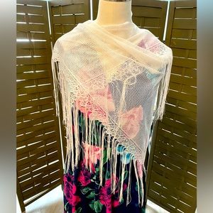 Vintage Lace Shawl